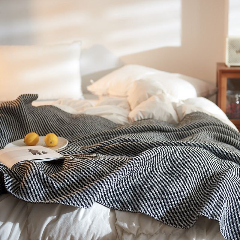 INS Style Sofa Blanket Office Nap Blanket Woolen Blanket Winter Thickened Knitted Blanket Quilt