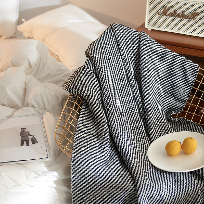 INS Style Sofa Blanket Office Nap Blanket Woolen Blanket Winter Thickened Knitted Blanket Quilt