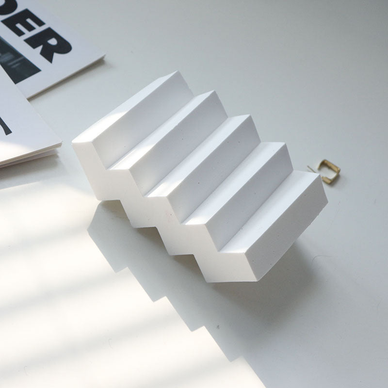 Feather-Shaped Gypsum Tray