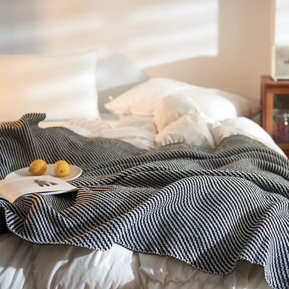 INS Style Sofa Blanket Office Nap Blanket Woolen Blanket Winter Thickened Knitted Blanket Quilt