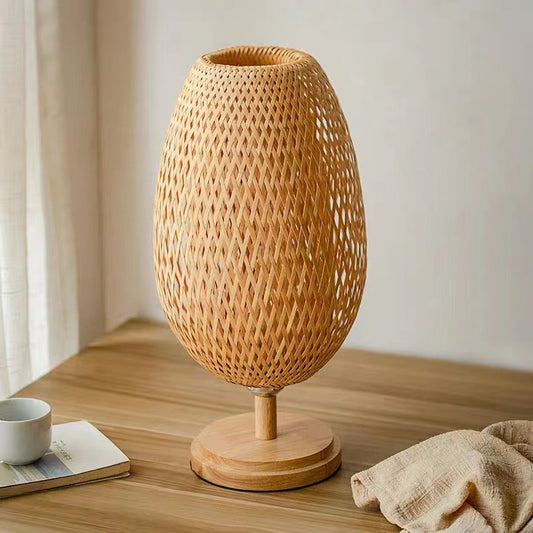 Bamboo-Woven Table Lamp