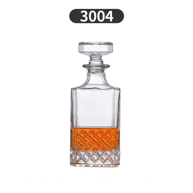 Crystal Glass Whiskey Decanter – 750 ml