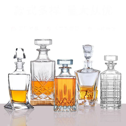 Crystal Glass Whiskey Decanter – 750 ml