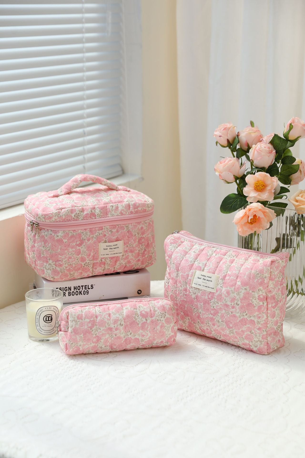 Storage Organizer Floral Quilted Makeup Bags Cotton Padded Cosmetic Bag Large Travel Toiletry Bag Women Zipper Wash Bag