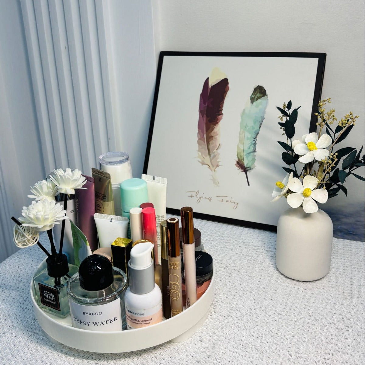 Minimalist Desktop Storage Tray