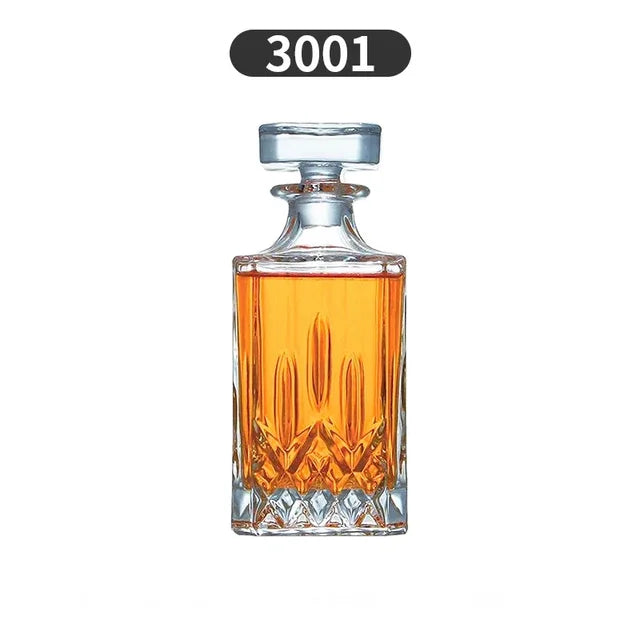 Crystal Glass Whiskey Decanter – 750 ml