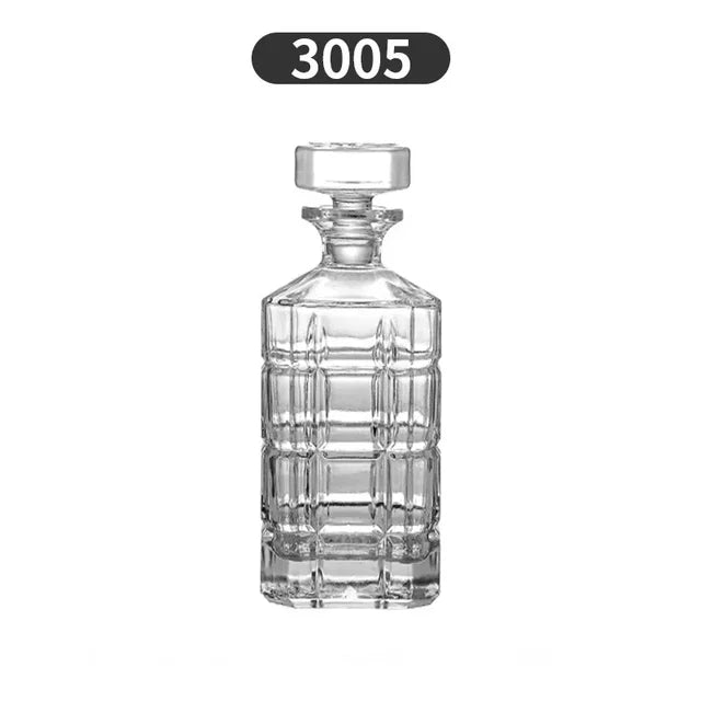 Crystal Glass Whiskey Decanter – 750 ml