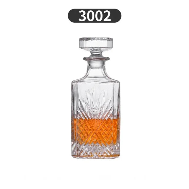Crystal Glass Whiskey Decanter – 750 ml